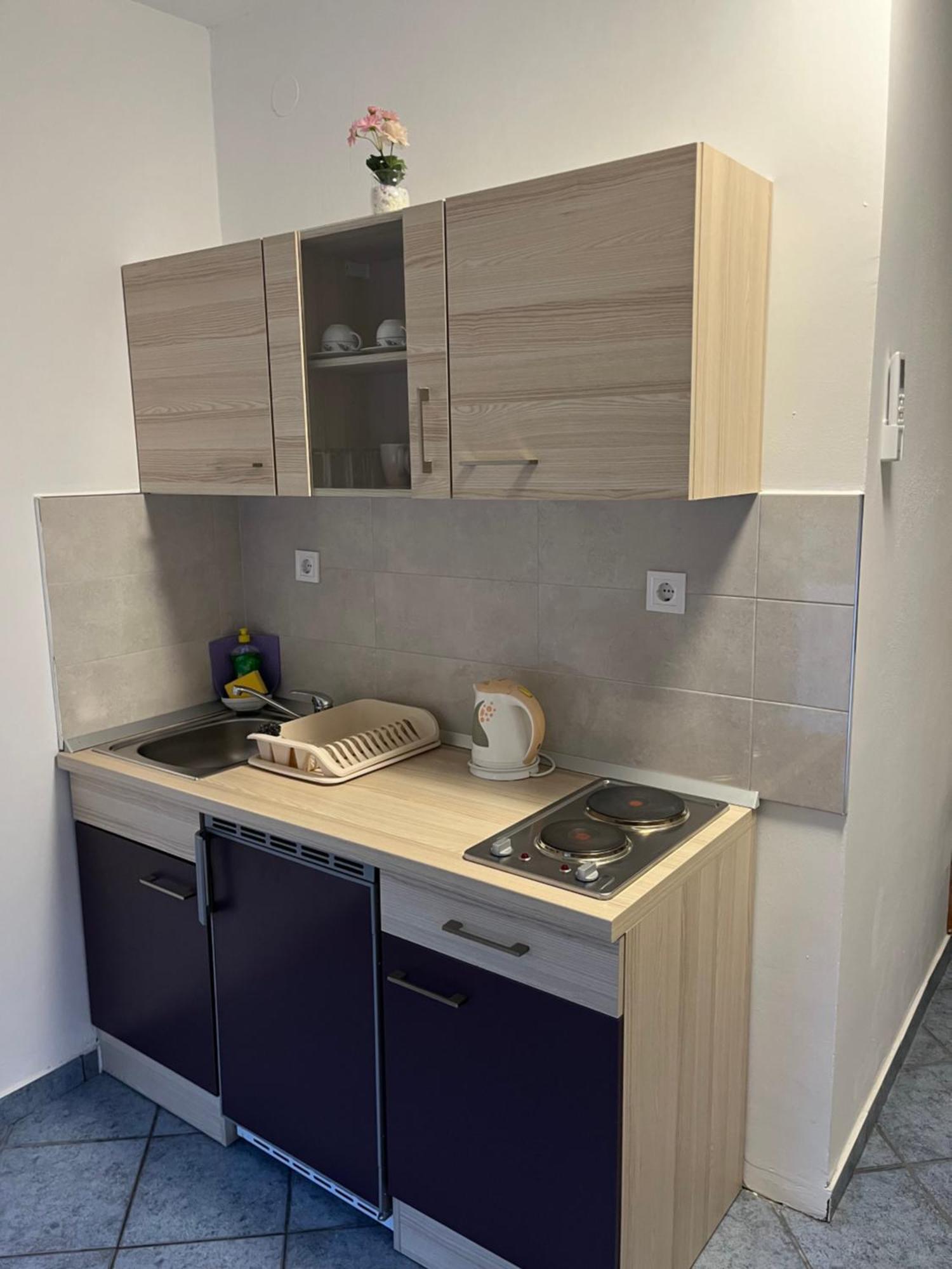 Apartmani Italo Биоград-на-Мору Экстерьер фото